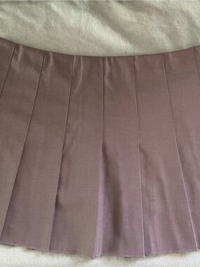Weekday‎ Mauve Pleated Mini Skirt